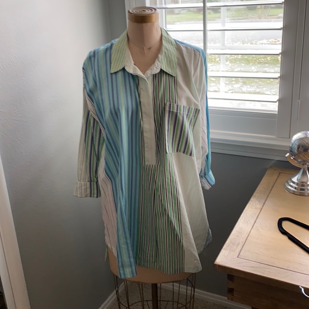Beautiful tunic blouse by Anthropology